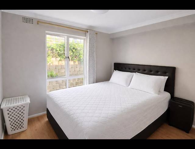 2 BEDROOM PROPERTY TO RENT IN VREDEHOEK